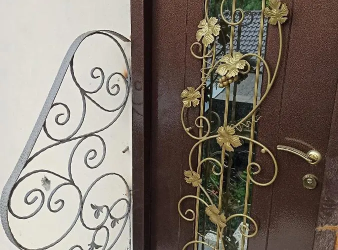 студия у моря, терасса, отдельный вход Guest house Odesa