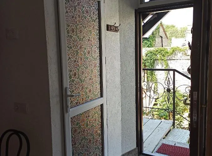 Guest house студия у моря, терасса, отдельный вход Odesa